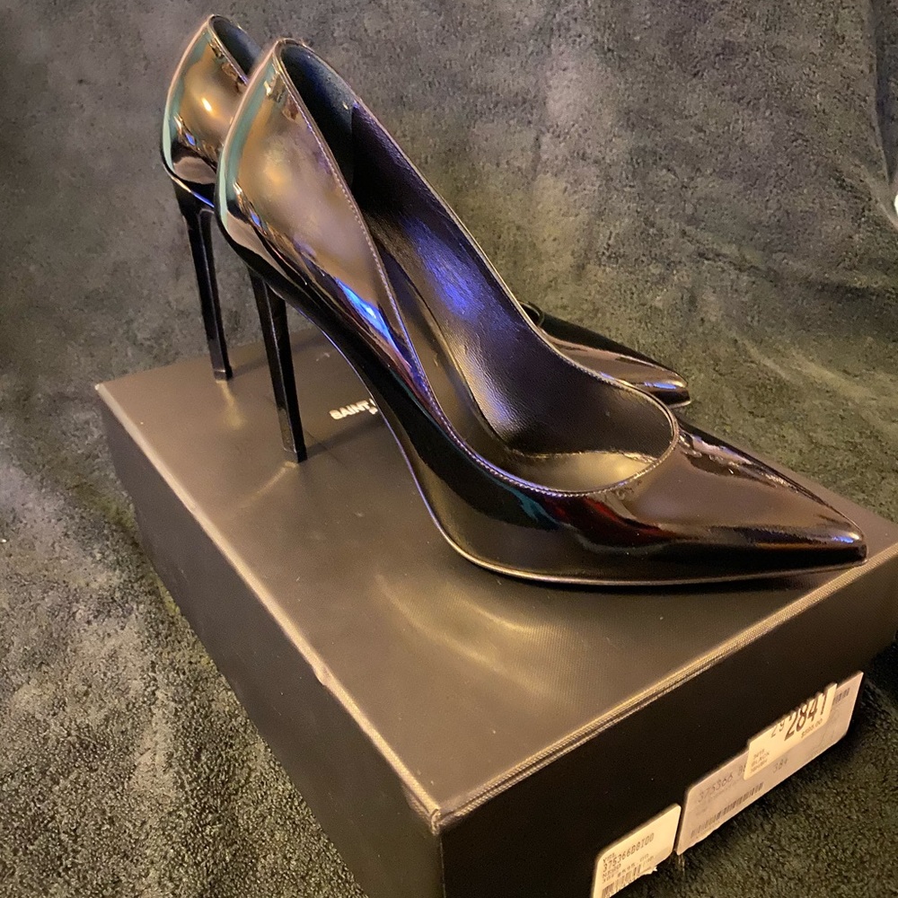 🔥NIB Saint Laurent Patent Leather Pumps